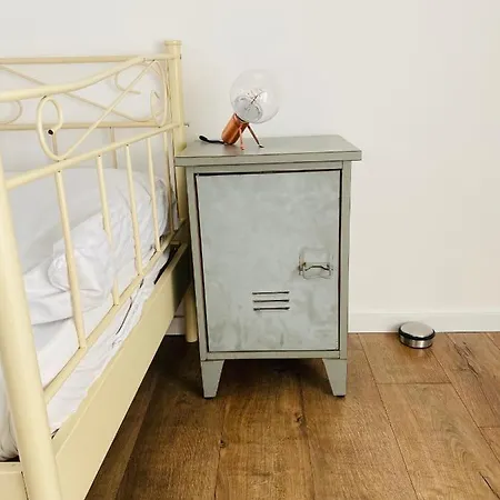 Zentral Gelegene 2 Zi. Naehe Innenstadt/hbf Apartamento