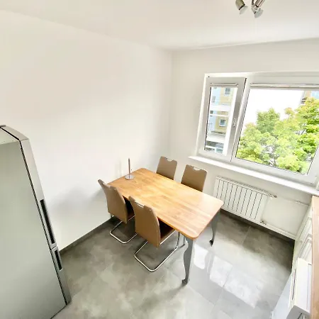 Zentral Gelegene 2 Zi. Naehe Innenstadt/hbf Apartamento